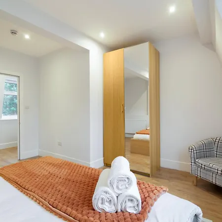Stylish Camden Town Apartments-2