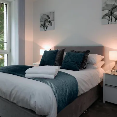 Deluxe Central London Apartment-3