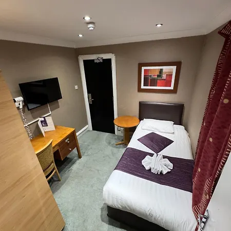 Newham Hotel-2
