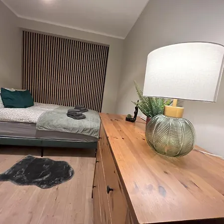 Spacious & Modern Family Gem-3