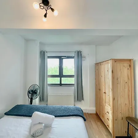 Gatesden apartment-3