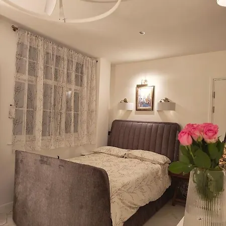 Bougie Studio By St Pauls-3