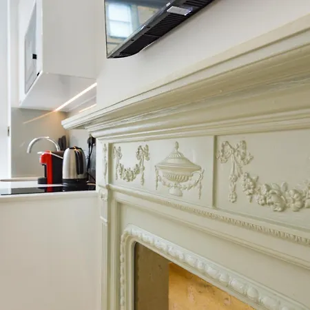 Leather Lane Concept Apartments-3