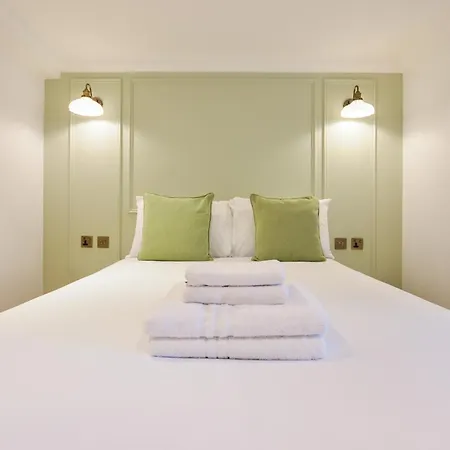 Leather Lane Concept Apartments-2
