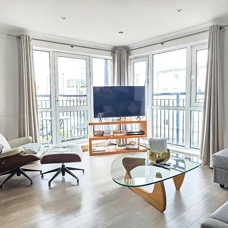 Beautiful Central Family Apartment For 6-2
