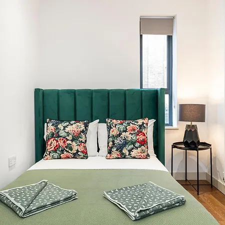 Brick Lane Apartments-3