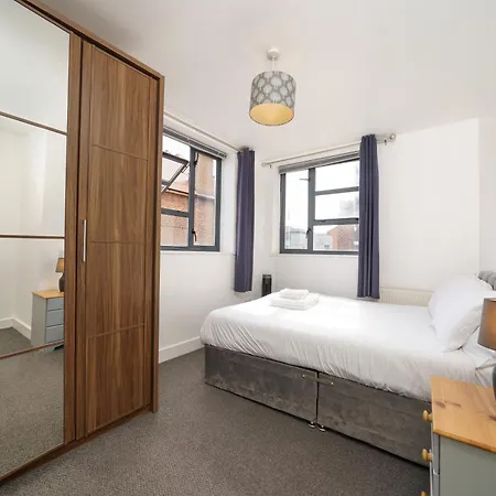 Bright & Modern 2-Bed Apartment In Vibrant East London-2