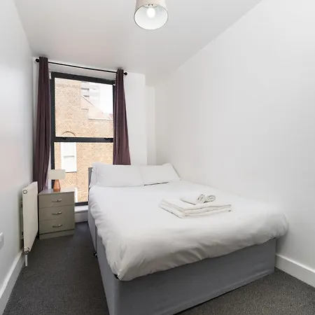 Bright & Modern 2-Bed Apartment In Vibrant East London-3