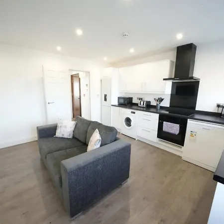Hatton Apartments: Airport-Adjacent with Free Parking and Underground Access-3