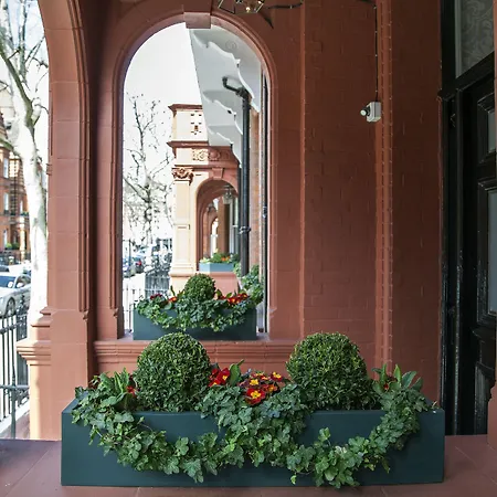 The Apartments By The Sloane Club-2