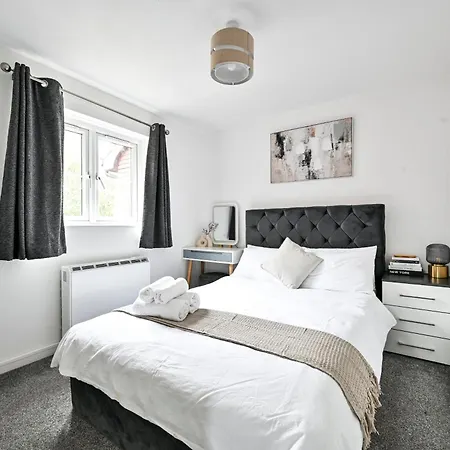 Delight Apartment, Close To Excel, London City Airport & O2!-2