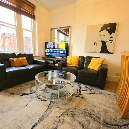 King'S Cross & Angel Area, 4 Bedrooms Home With 7 Beds & Private Rooftop - Walk To St Pancras International-2