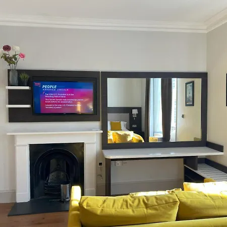 Stylish Central London Studio Perfect For Tourists & Business-2