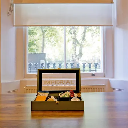 Imperial Corner House-Whitechapel Apartment-2