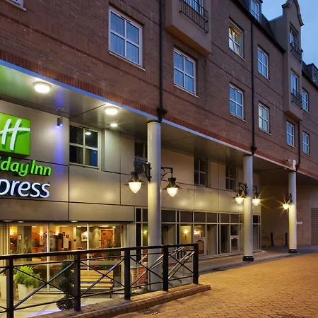 Holiday Inn Express London-Hammersmith By Ihg-2