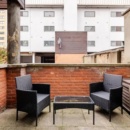 Canary Wharf Gem - Prvt Parking - Fast Wifi - Sleeps 4-2