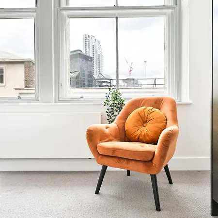 Shoreditch Comfortable 2 Bed Apartments-3