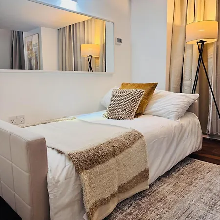 Luxury 2Bed, 2Bath Flat In Greenwich London-3