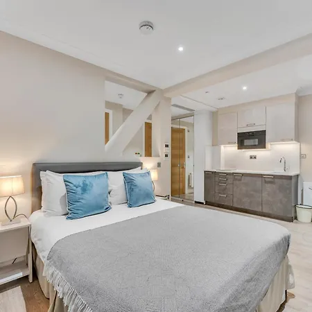Cleveland Residences Farringdon-2