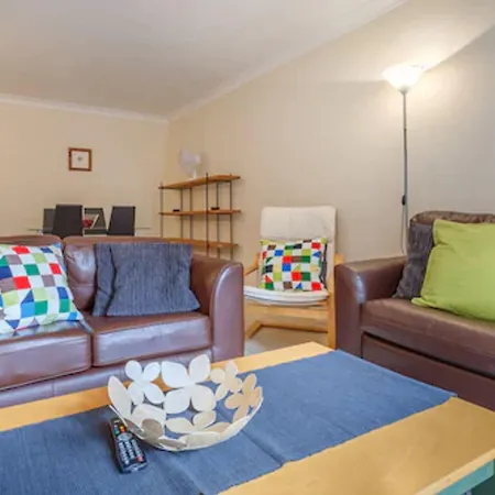 London Tower Bridge Apartments-3