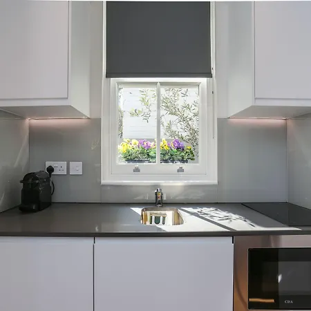 Inverness Terrace Serviced Apartments-3