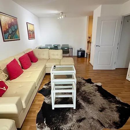 1 Bedroom Flat Near Excel, O2, Canary Wharf - London-3