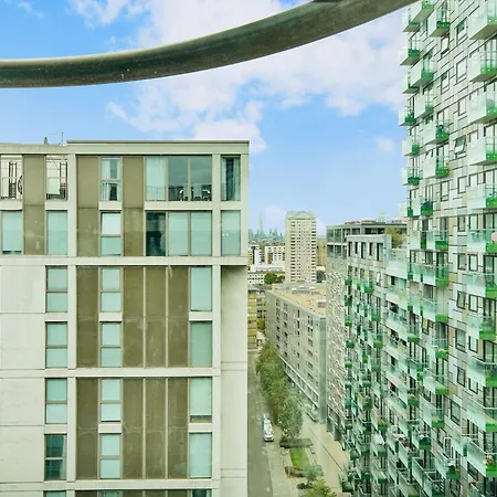 Thames View Apartment South Quay-Canary Wharf-O2 -Excel-Royal Victoria-3
