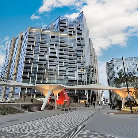 The Vista - O2 Greenwich London 2 Bed Flat-3