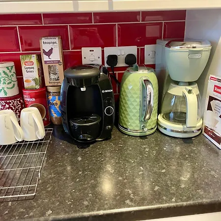 Family Friendly Spacious Flat In Central London-3