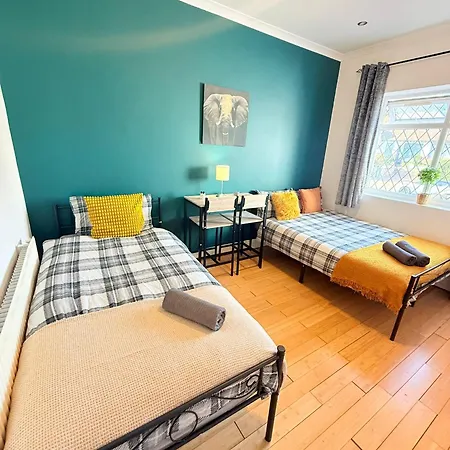 Wembley Rooms-3