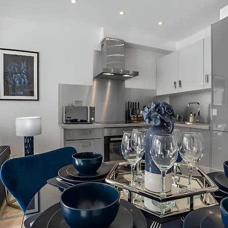 Wembley Park Flats | 5 Mins From Station-2