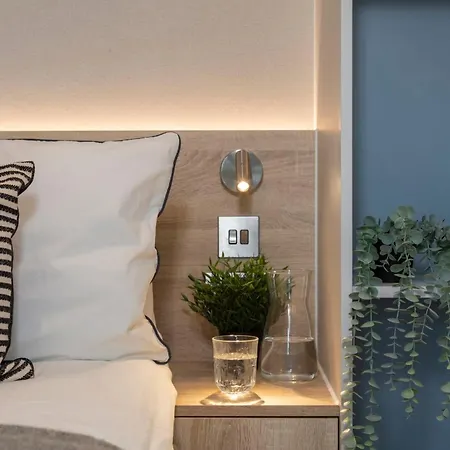 Altura 50 Croydon - Modern Urban Living-3