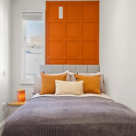 Bright & Modern 2-Bed Notting Hill Apartment-2