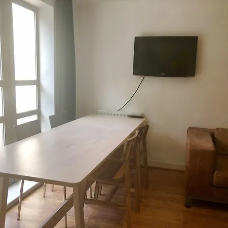 Stylish Maisonette And Studio In Victoria-3