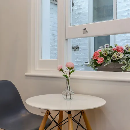 Queensborough Terrace Serviced Apartments-3
