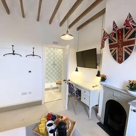 Stylish Apartments In Pimlico & Westminster-2