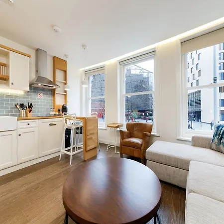 London Bridge Boutique By Viridian Apartments-2