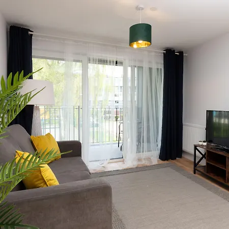 Deluxe South Central London Apartment-3