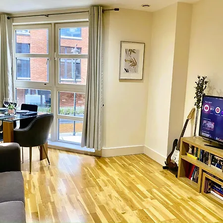Central London Flat Ideal For Shopping And Big Ben-2