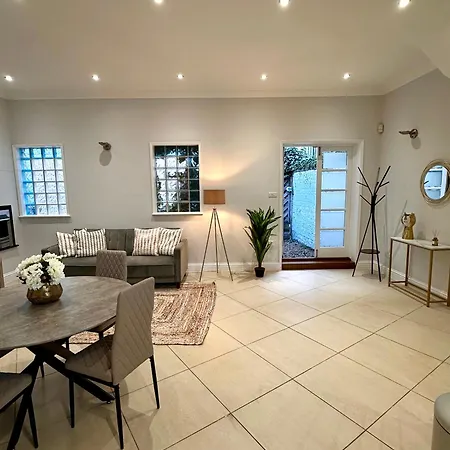 Camden Modern 2Br Apartment, Minutes To Tube & City Central-2