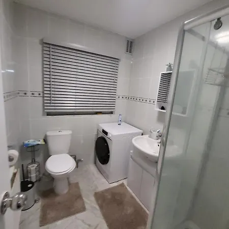 Cosy 1St Floor Flat North London-2