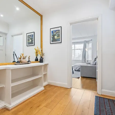 Cozy 2 Bed Flat, Wembley Stadium-3