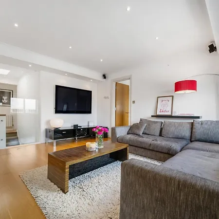 Stylish Kensington Apartments-2