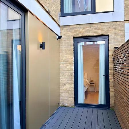 Modern & Luxurious 2-Bed By Abba, O2 & Canary Wharf-3