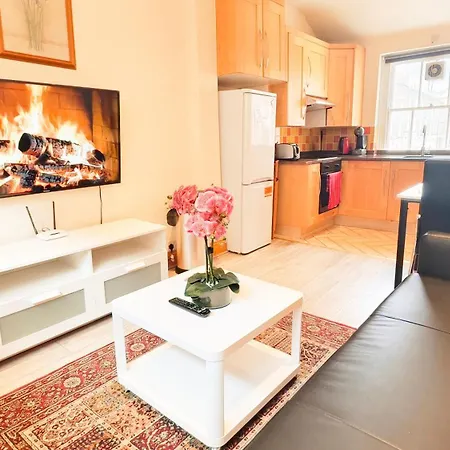 Flat 2, 6 Tauton Mews In Marylebone-3