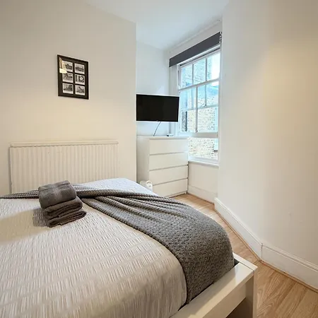 Liberty Stockwell Rooms-2
