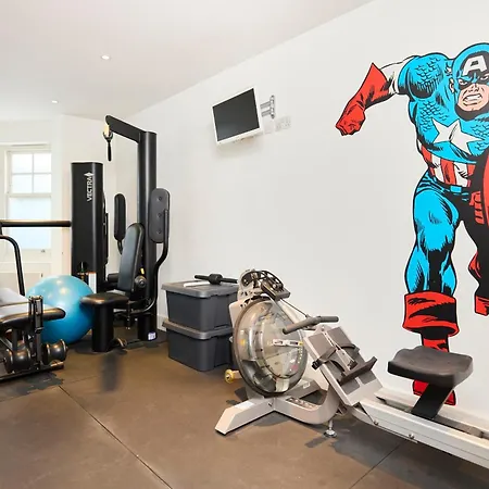 The Clapham Crib-2
