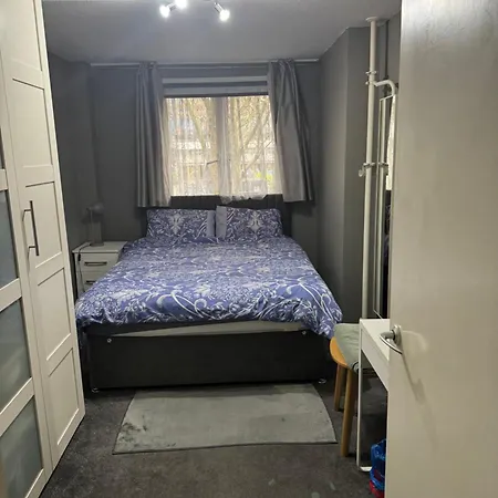 Smart And Homely Central London Double Room Moment From Baker Street-3