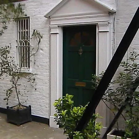 London Kensington & Chelsea 2 Bed Zone 1 Aprt-3