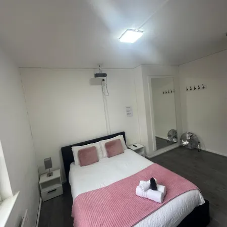 Unique Double Bedroom-3